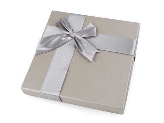 Darčeková krabica s mašľou